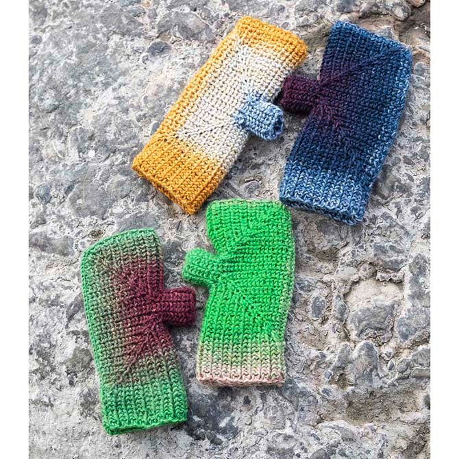 Lang PTO28-18 Fingerless Gloves Knitting Pattern