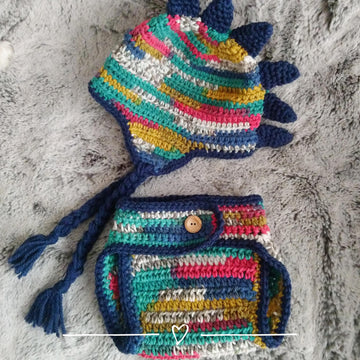 Dinosaur diaper / nappy cover and hat set