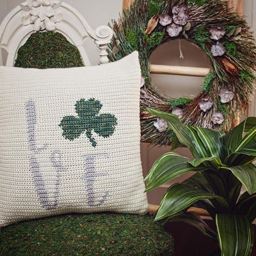 St. Patrick's Shamrock Pillow Cover