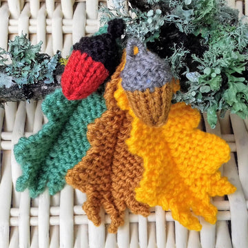 Oak Leaves & Acorns