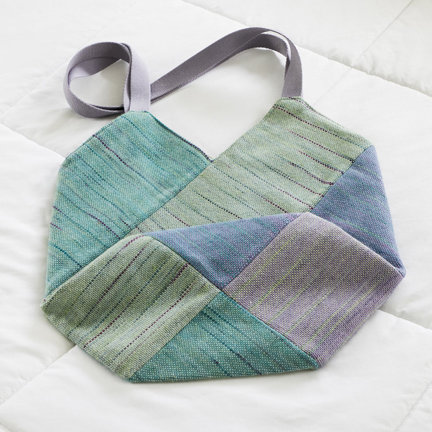 Valley Yarns #227 Pinwheel Tote