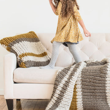 Blue Sky Fibers Bayport Pillow & Throw (Free)