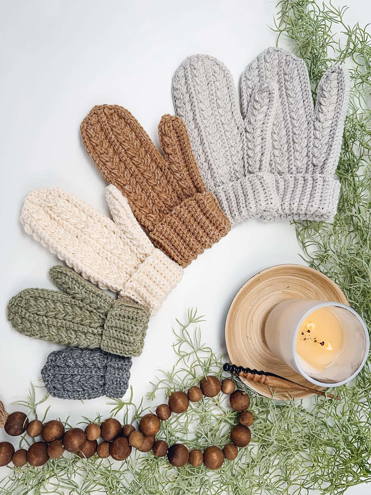 Winter Wheat Flat Mittens
