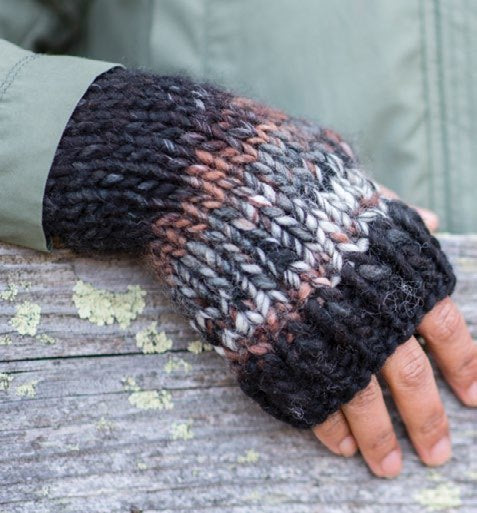 Yue Mittens Knitting Pattern