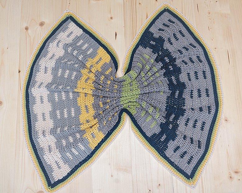 Garden Fence Crochet Blanket