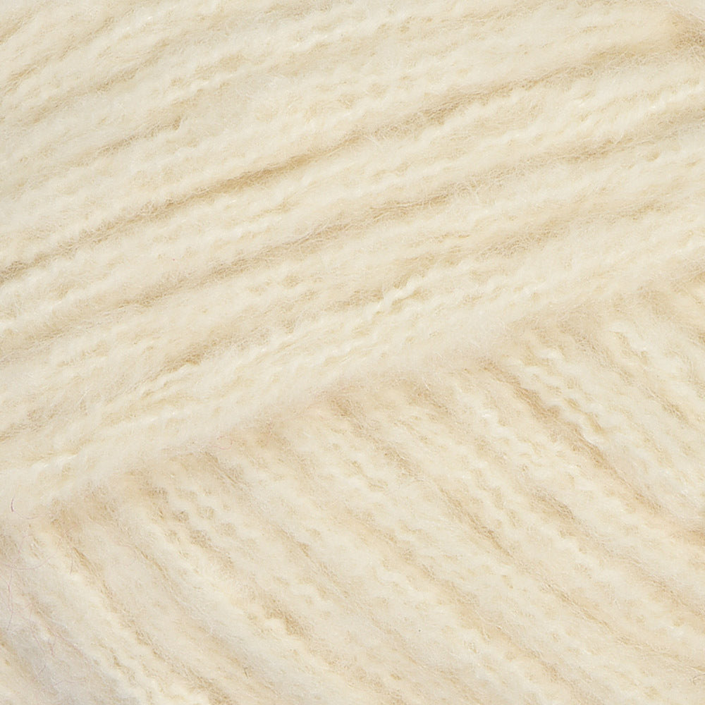 Lion Brand Feels Like Butta Thick & Quick Yarn - Polyester 6 Ply