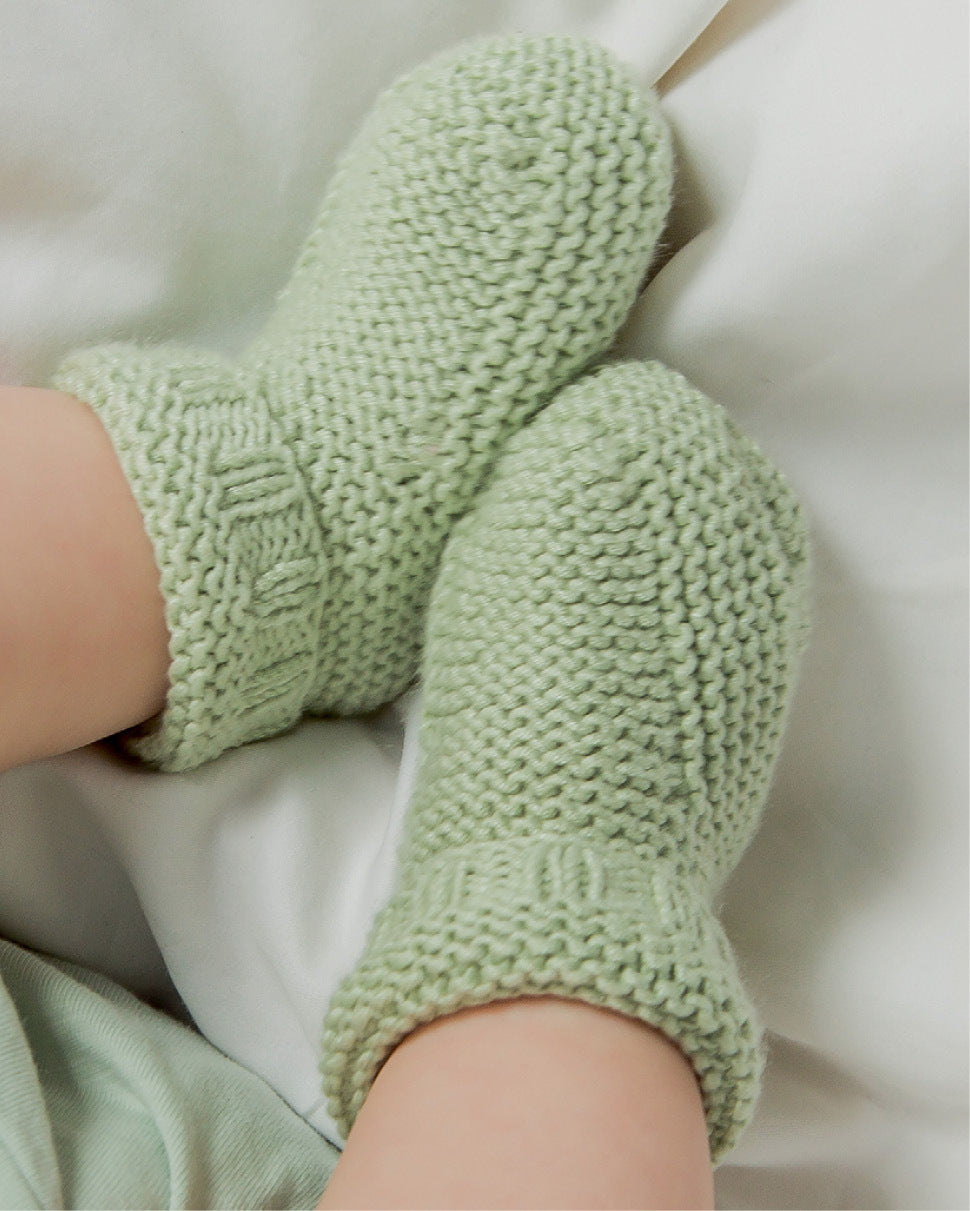 MillaMia Var Booties Knitting Pattern