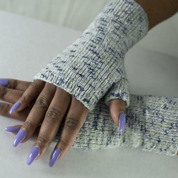 Cascade Yarns DK593 Everyday EZ Fingerless Mittens (Free)