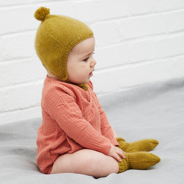 Debbie Bliss Lyra Bonnet & Socks PDF