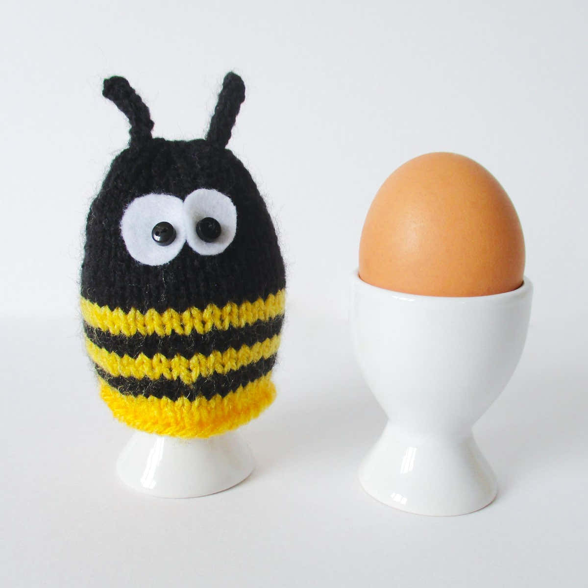 Bumble Bee Egg Cosy