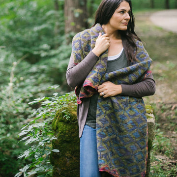 Mosaico Wrap in Malabrigo Rastita - PDF