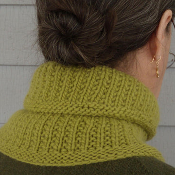 Chesterfield Neckwarmer
