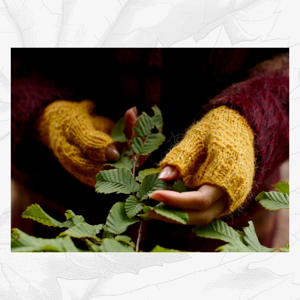 Willow & Lark Zoe Wristwarmers Knitting Pattern