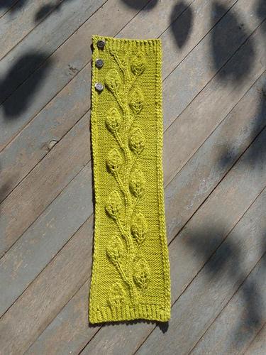 Tuscan Leaves Neckwarmer