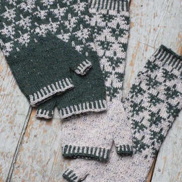 Fir Trees Mittens