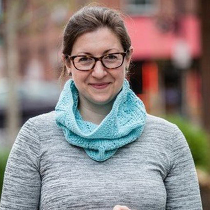 Valley Yarns Cabello Cowl Knitting Pattern