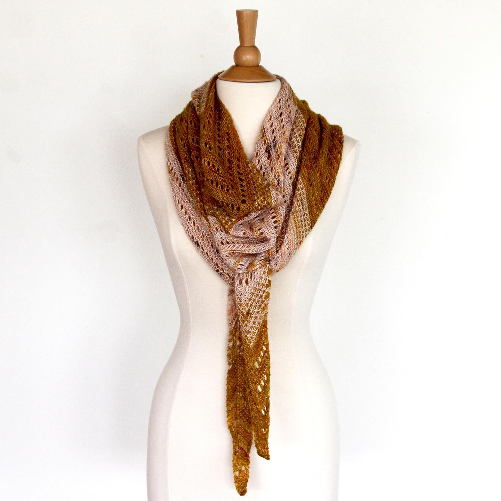 Zarya Shawl