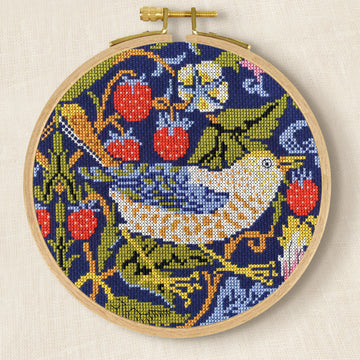 DMC The V&A - Strawberry Thief - William Morris (inc 7" Hoop) - 18cm
