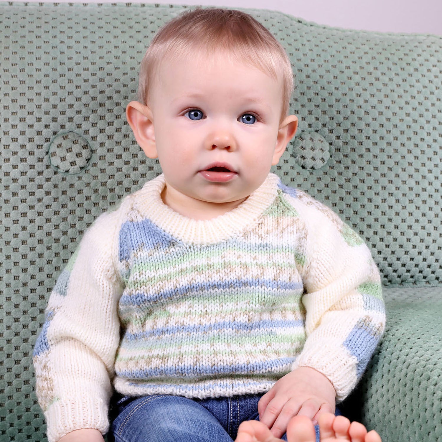 Plymouth Yarn Baby's Raglan Pullover in Dreambaby DK Paintpot