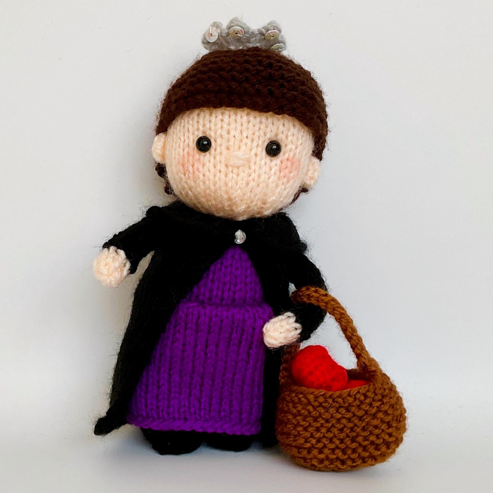 Snow White Pantomime Dolls