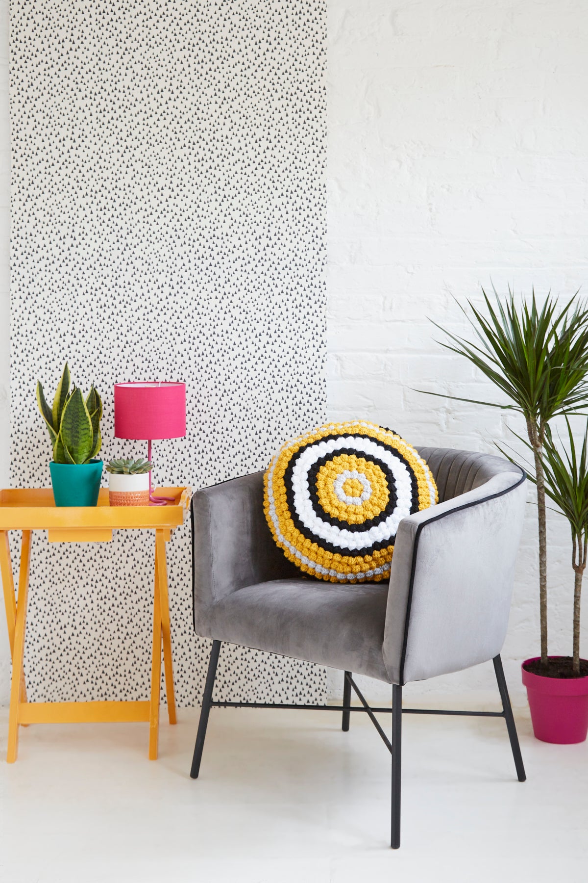 Paintbox Yarns Elipse Puffy Cushion Crochet Pattern