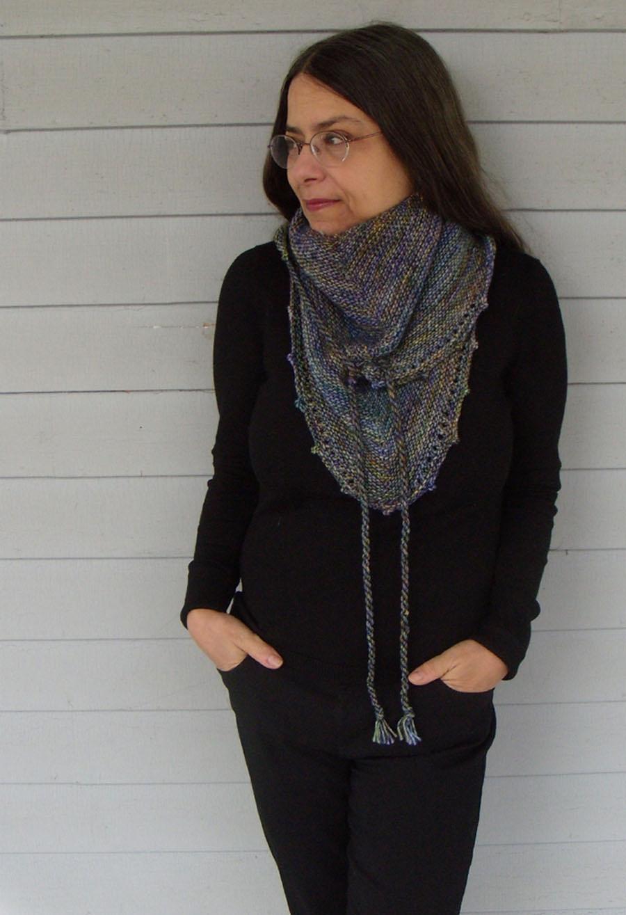 Impari Shawlette