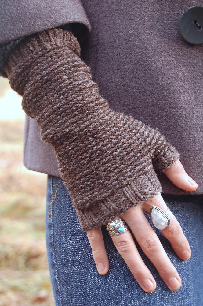 Earl grey mitts