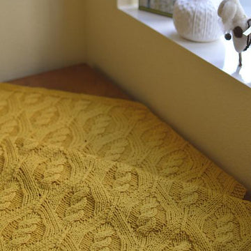 #294 Diamond Cable Blanket