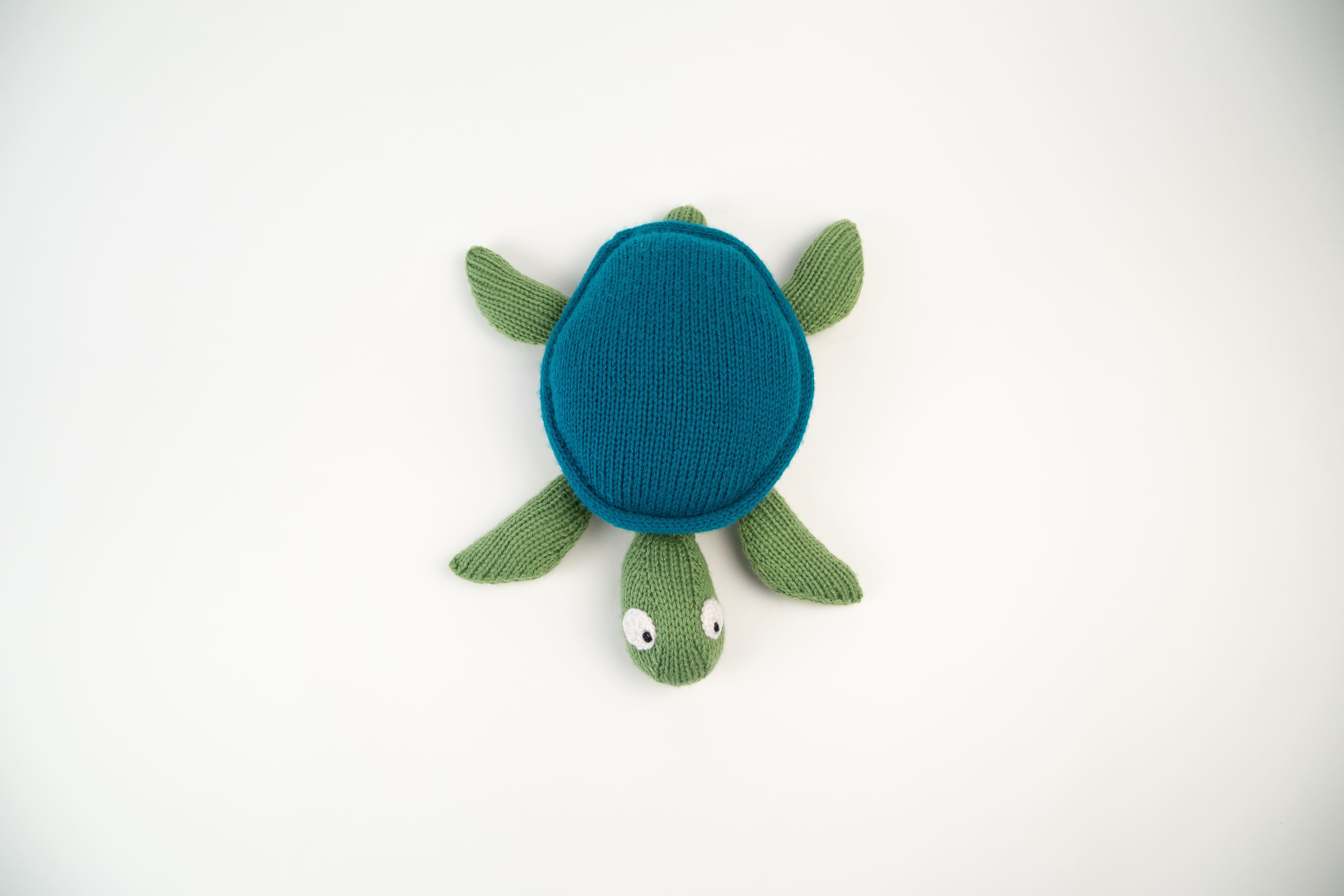 Deramores Tiffany the Turtle Toy Knitting Pattern