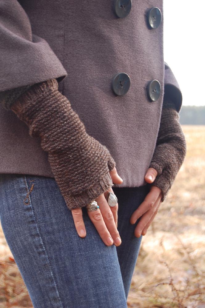Earl grey mitts