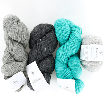 Universal Yarn Hubble the Winter Wolf Kit