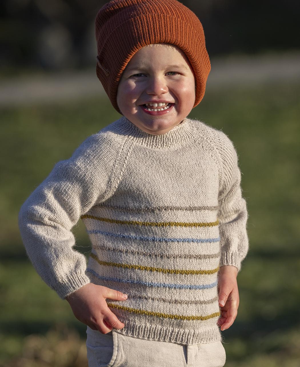 Milo Sweater in Viking of Norway Alpaca Liten Storm PDF