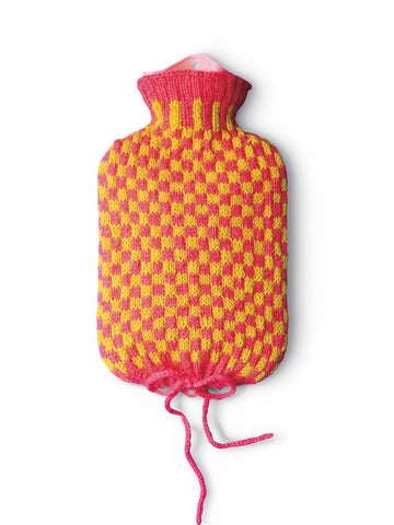 Hot Water Bottle Cozy in Blue Sky Fibers Sport Weight PDF