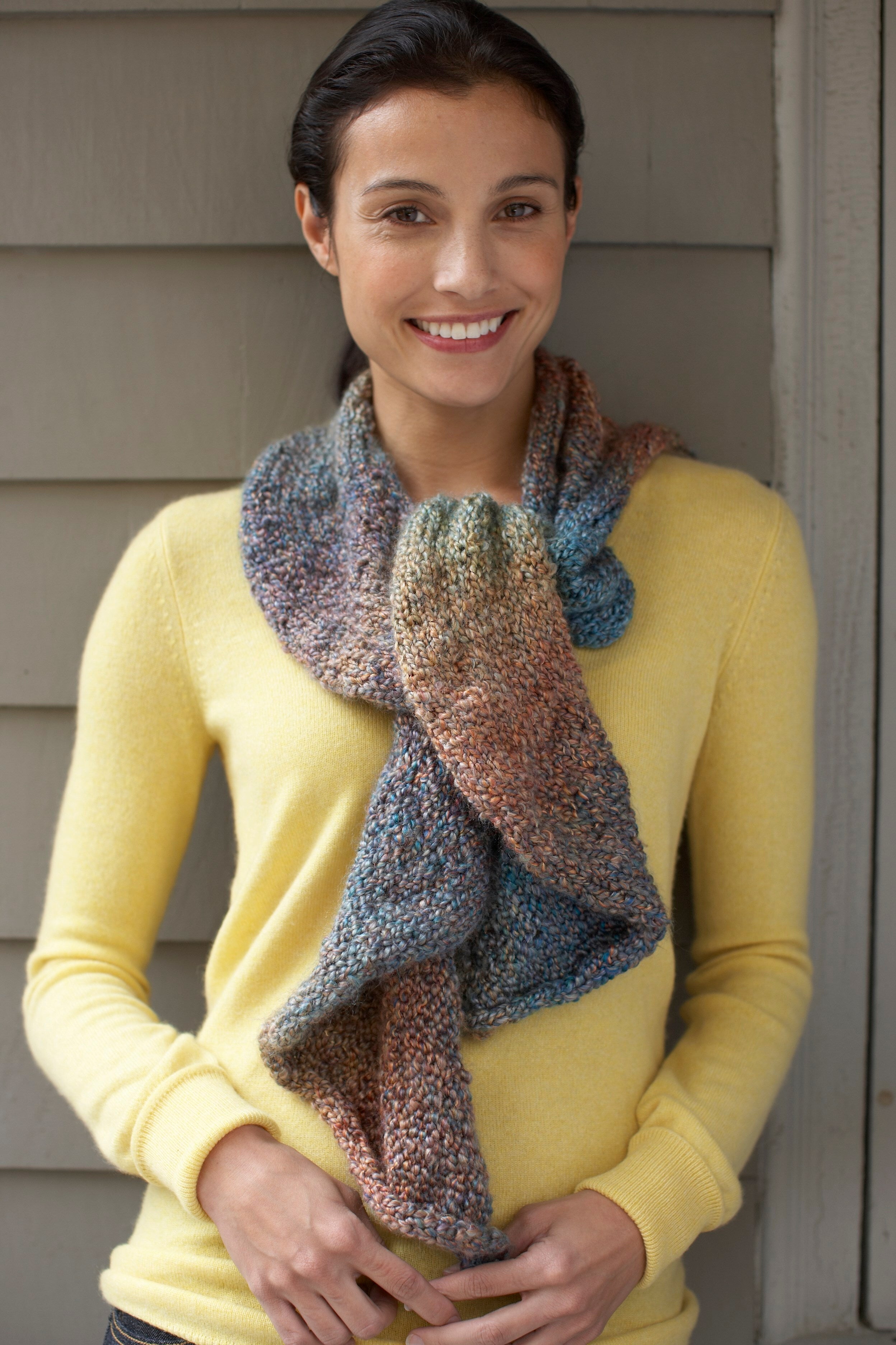 Free Scarf Knitting Pattern PDF Download – Lion Brand Painted Circle Scarf