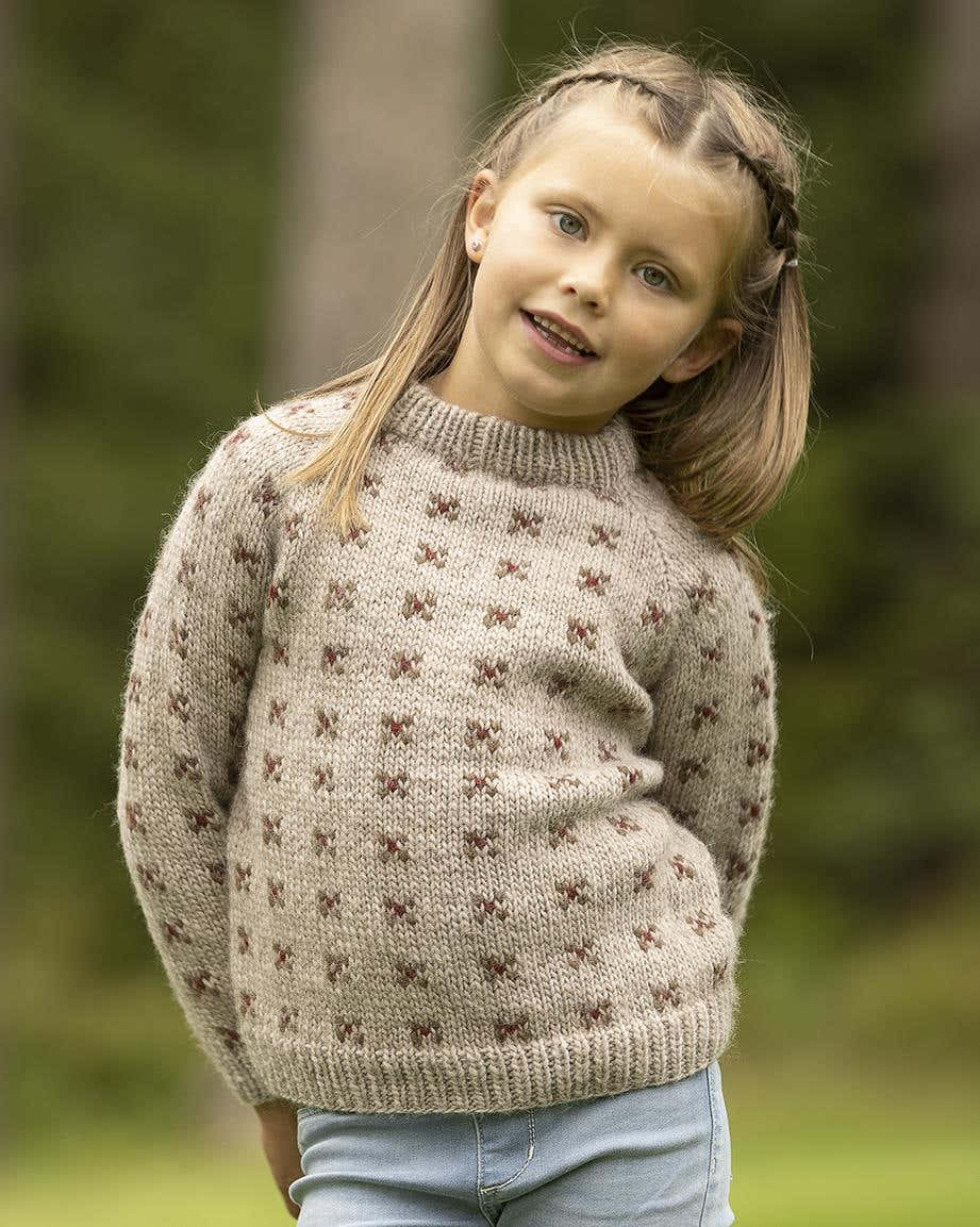Tengel Sweater In Beige in Viking Garn Viking Wool