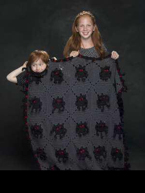 Spooky Spider Afghan in Lion Brand Vanna's Choice & Vanna's Glamour- M21210 PDF