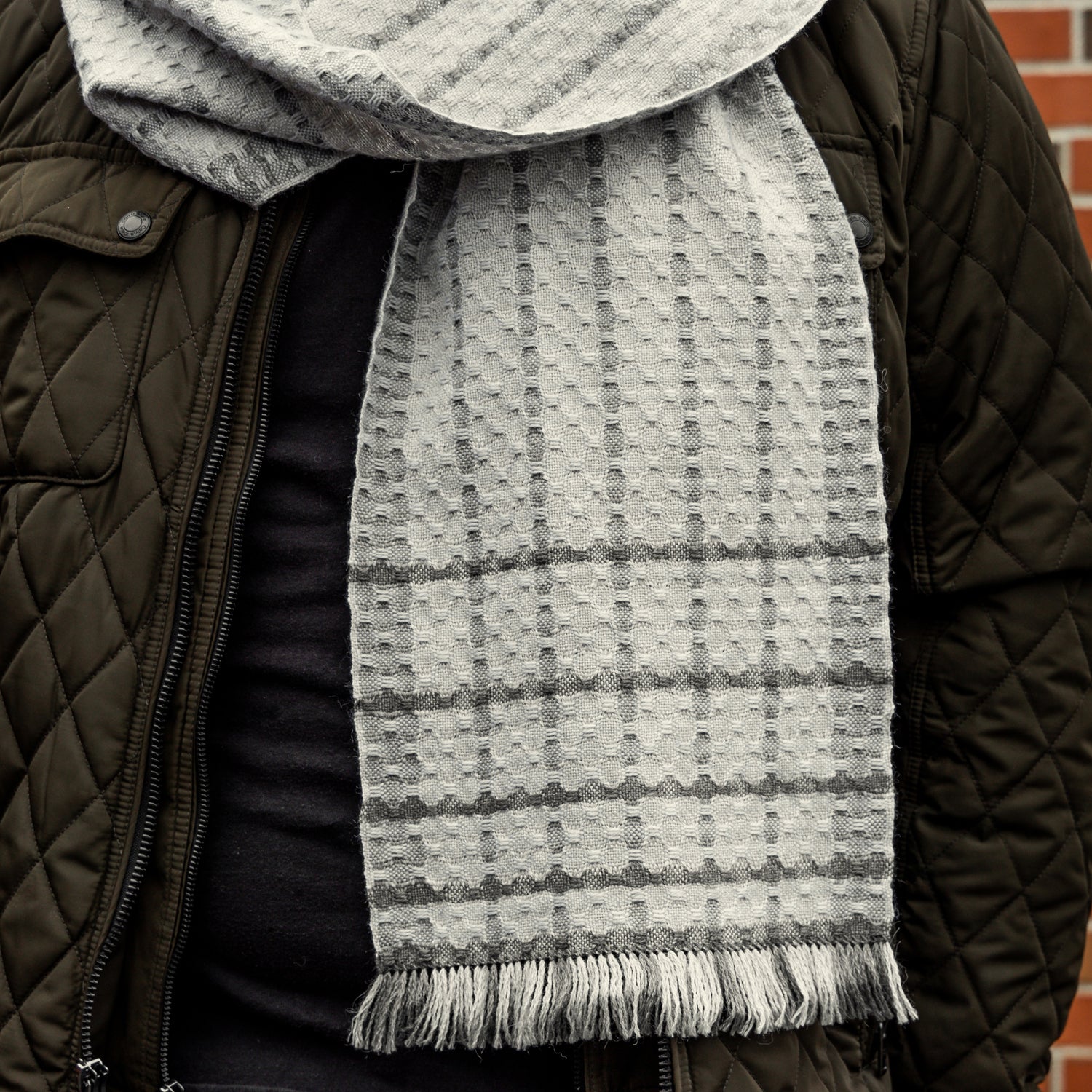 Valley Yarns #214 La Neige Scarf