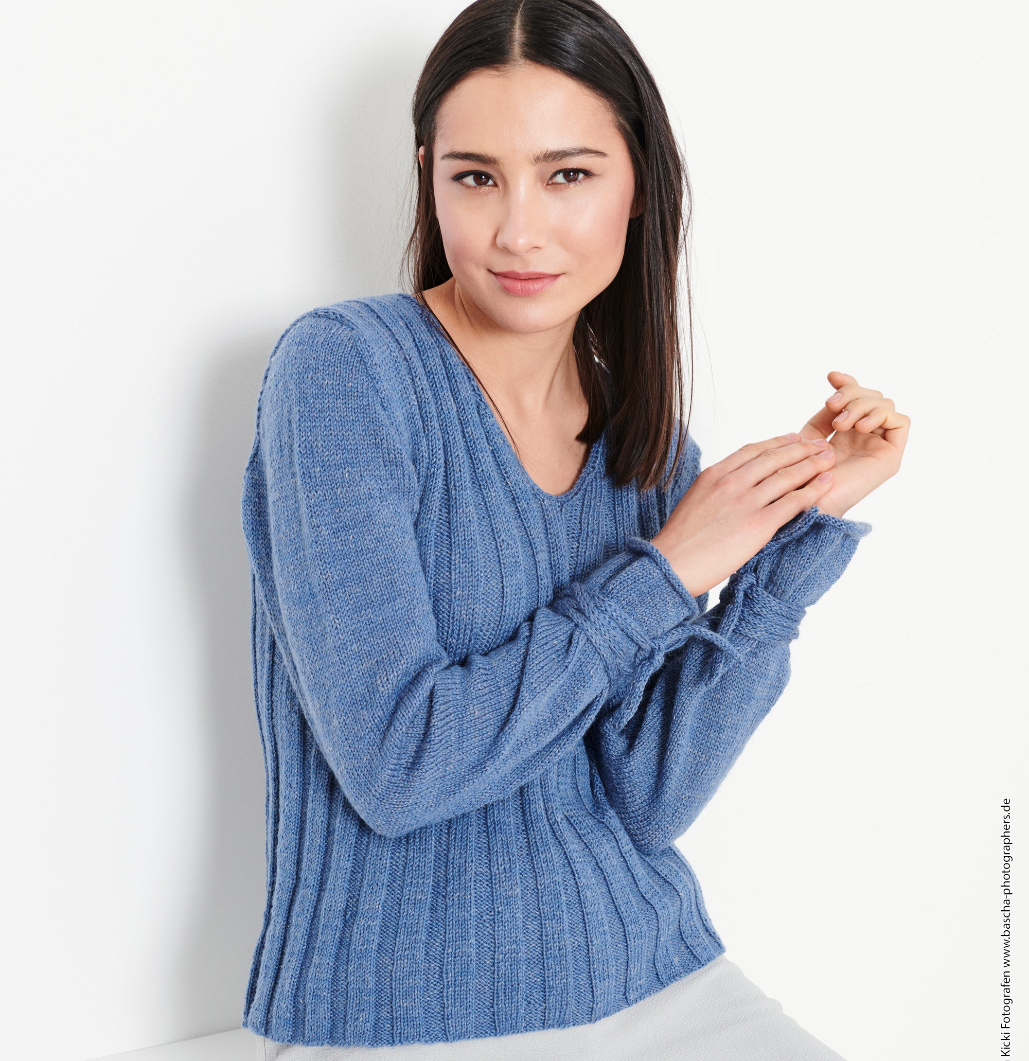 Lana Grossa 13 Pullover Jumper Knitting Pattern