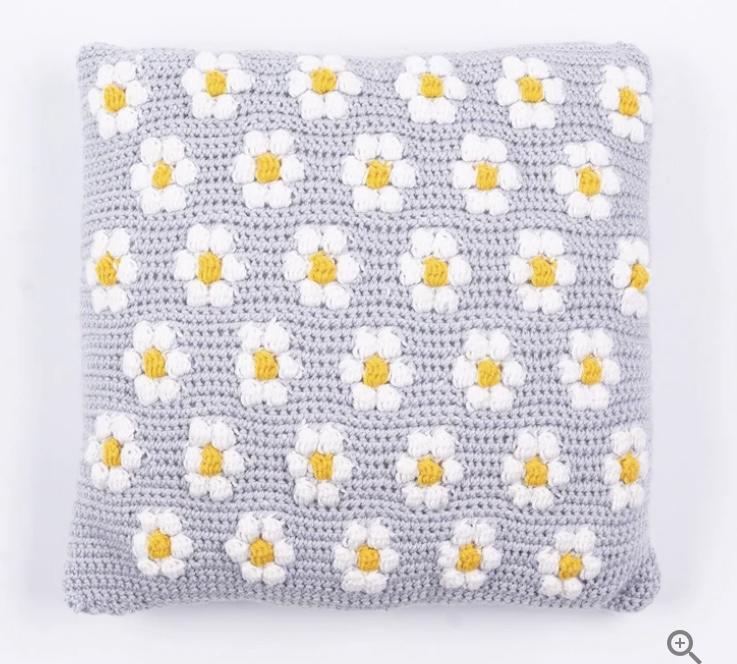 Daisy Bobble Cushion