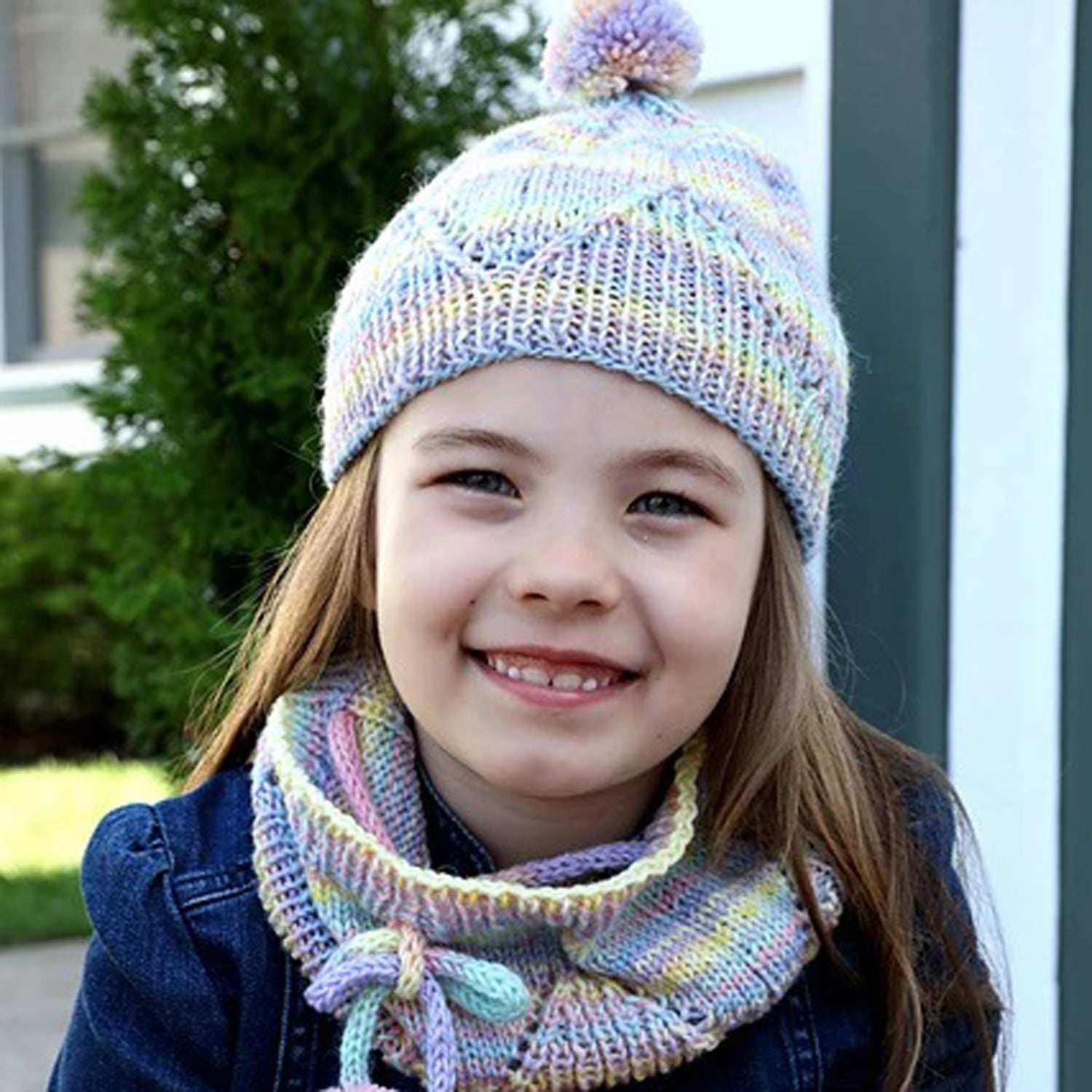 Plymouth Yarn Girl's Rib Hat and Pom Pom Cowl Knitting
