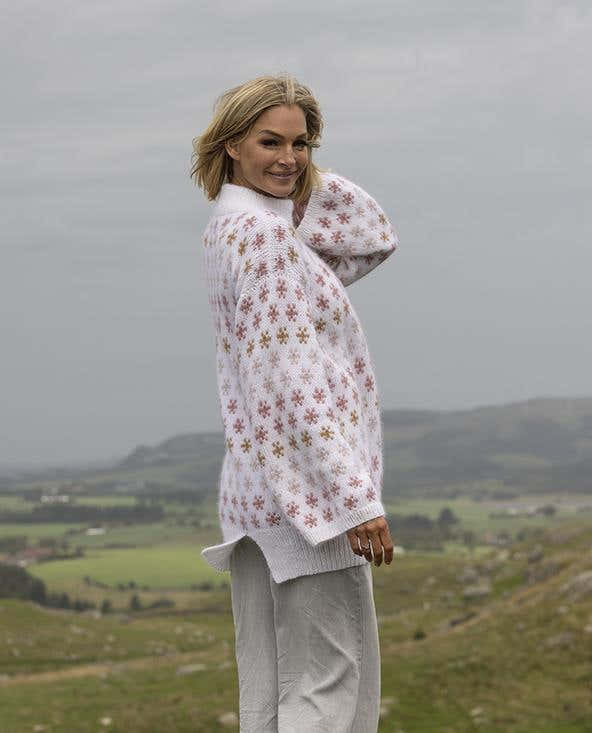 Myrulla Sweater in Viking of Norway Alpaca Bris PDF
