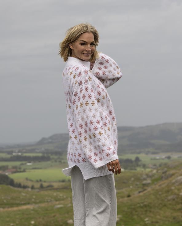 Myrulla Sweater in Viking of Norway Alpaca Bris PDF