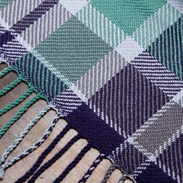 Valley Yarns #07 Throw in 4-Shaft Dornik Twill