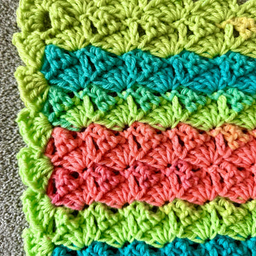 EASY Diagonal Shell Baby Blanket