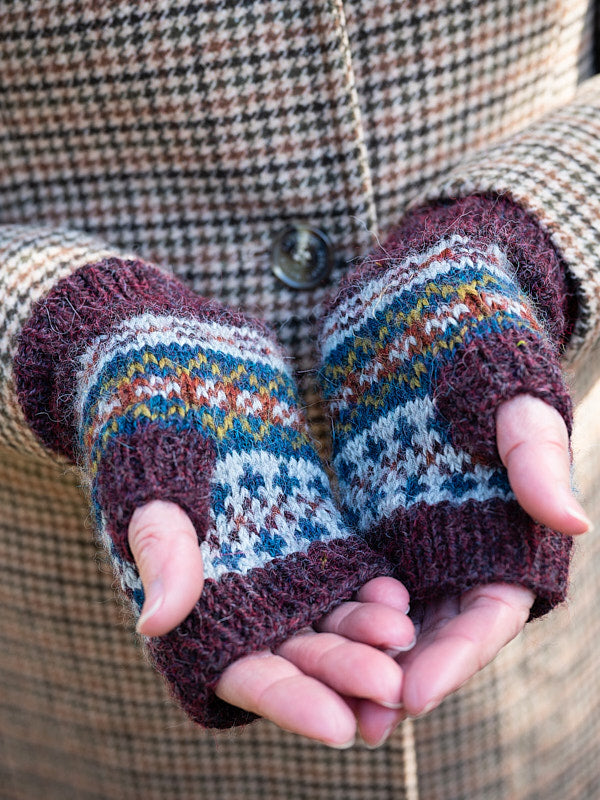 Radande Beret, Cowl, and Mitts Mittens Knitting Pattern