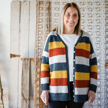 Loop hole (cardigan)