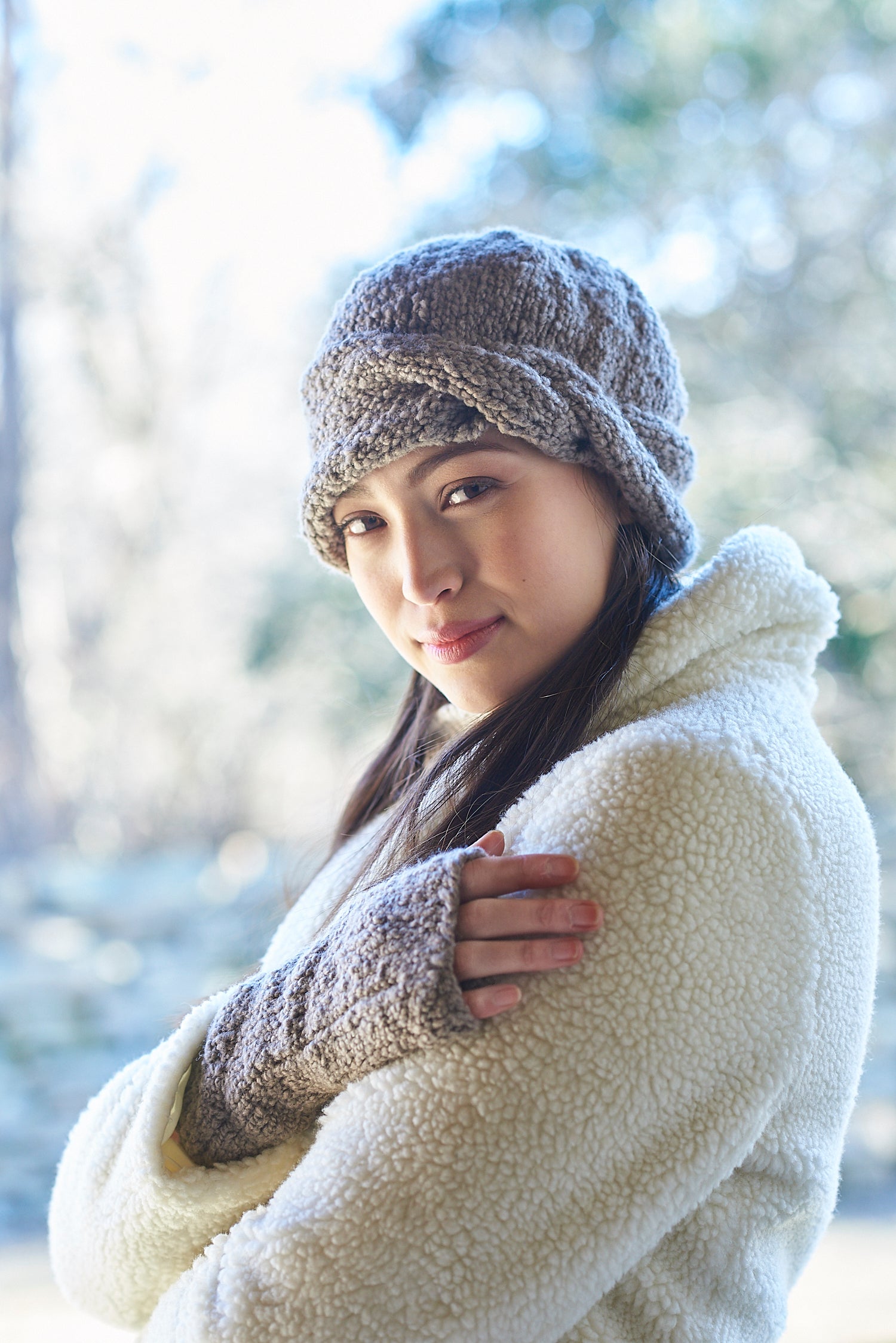 Hilda Hat, Headband & Mittens Accessory Knitting Pattern