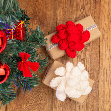 Deramores Christmas Present Bows Toy Knitting Pattern