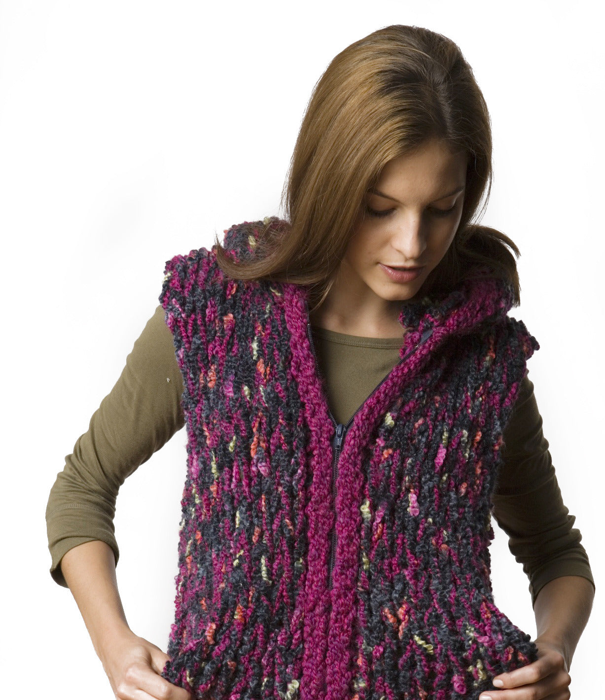 Hooded Ski Vest in Lion Brand Homespun - 60376 PDF