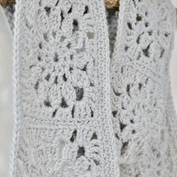 Eva Chunky Granny Square Scarf